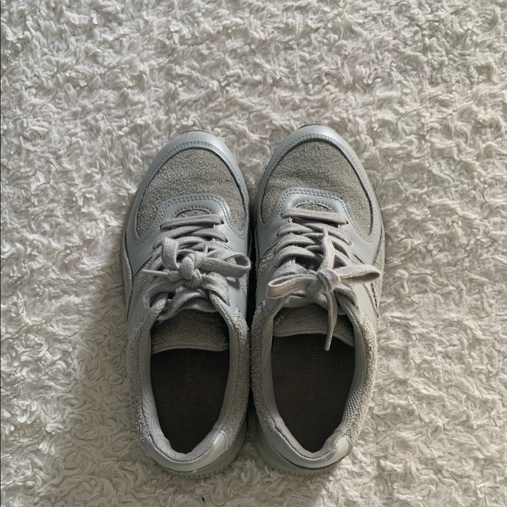 Everlane Women’s The Trainer sneakers in Glacier